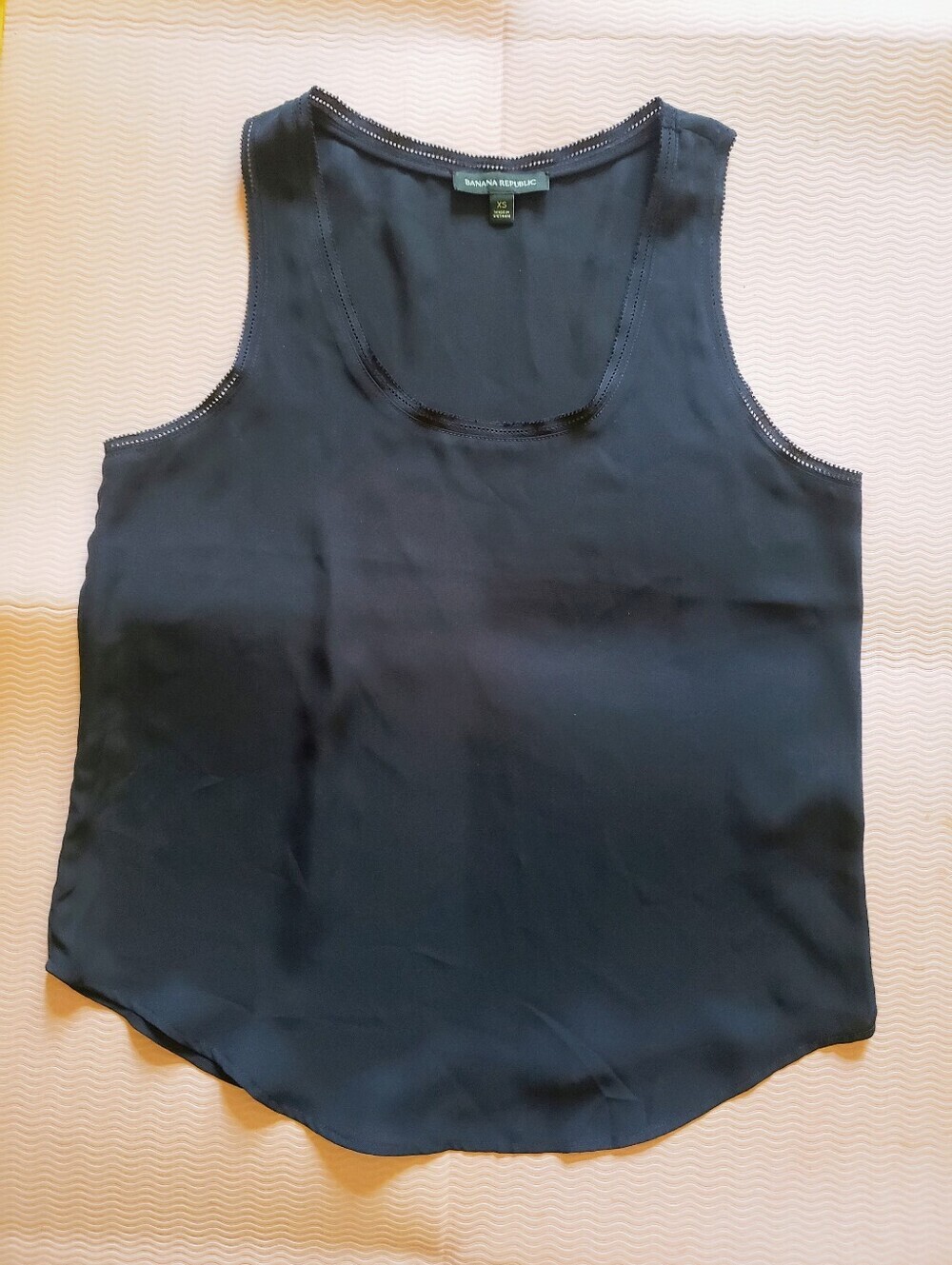 Banana Republic Navy Blue Sleeveless Blouse - Size XS - Minimalist Workwear Tank